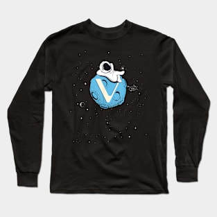 Bitcoin BTC Crypto to the Moon - Featuring Astronaut Long Sleeve T-Shirt